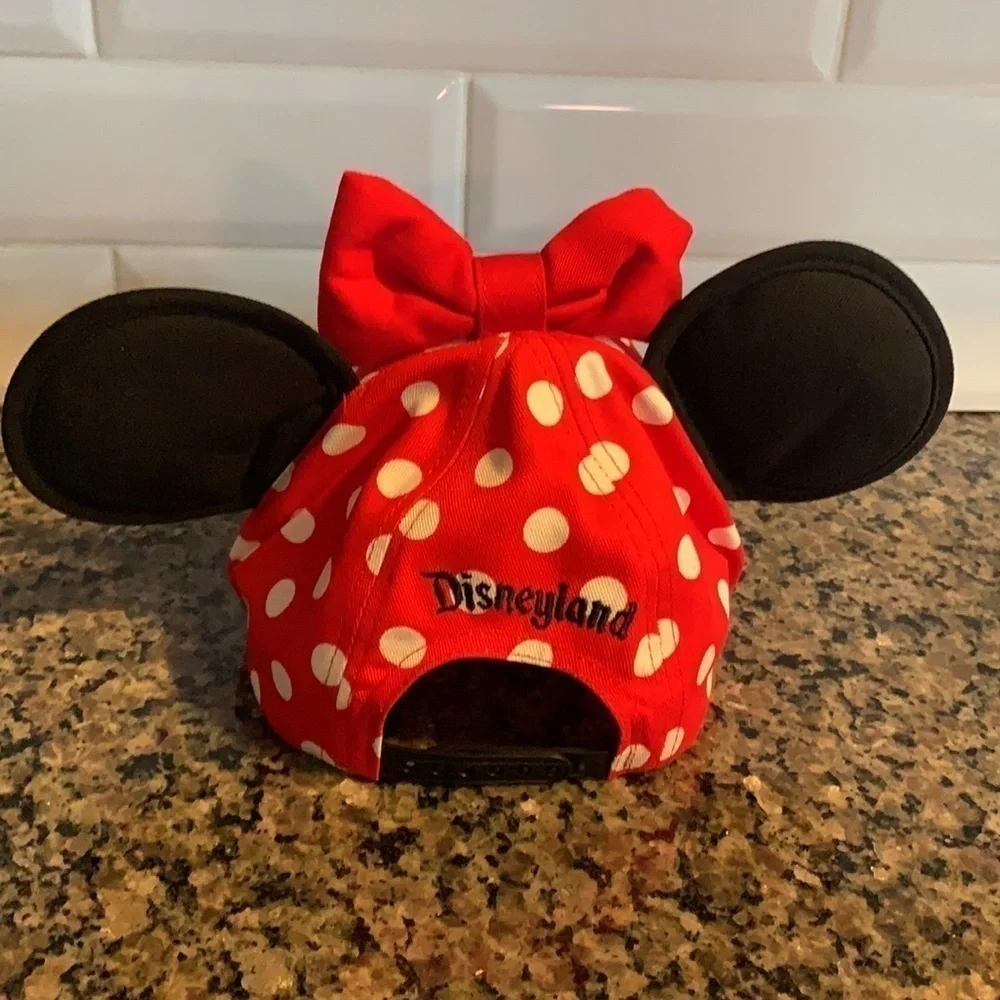Disneyland Minnie baseball hat new